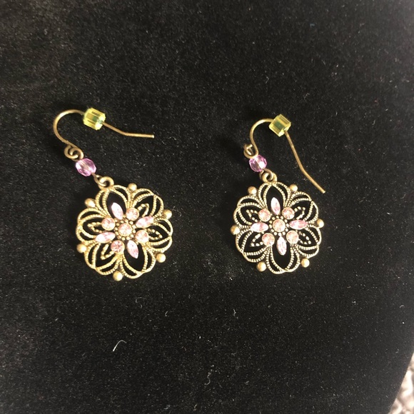 Triple strand necklace and earring set - Picture 3 of 3